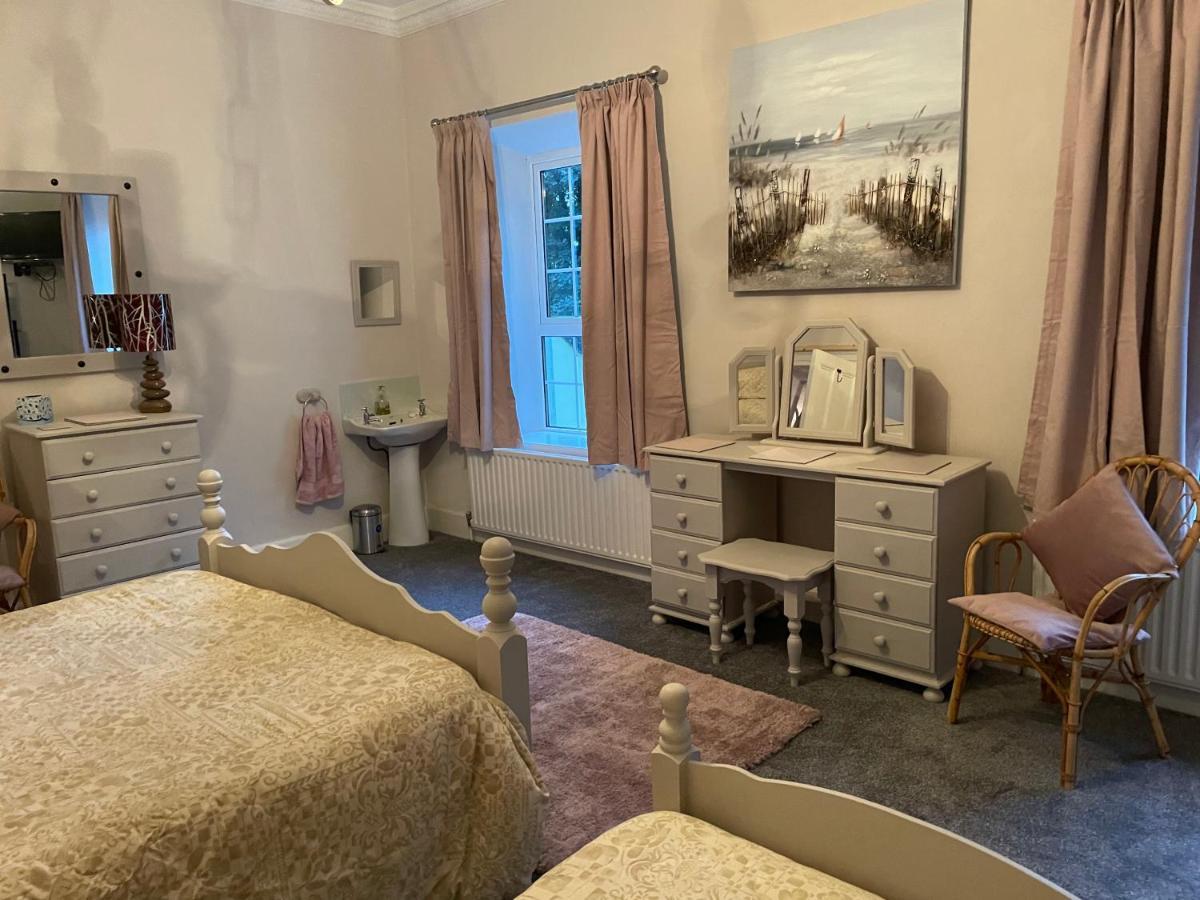 Admiralty House Bed and Breakfast Moville Buitenkant foto
